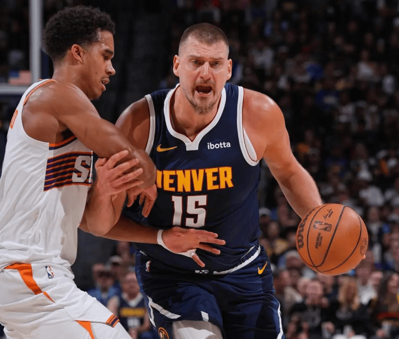 魔术轻取步行者，约基奇统治全场