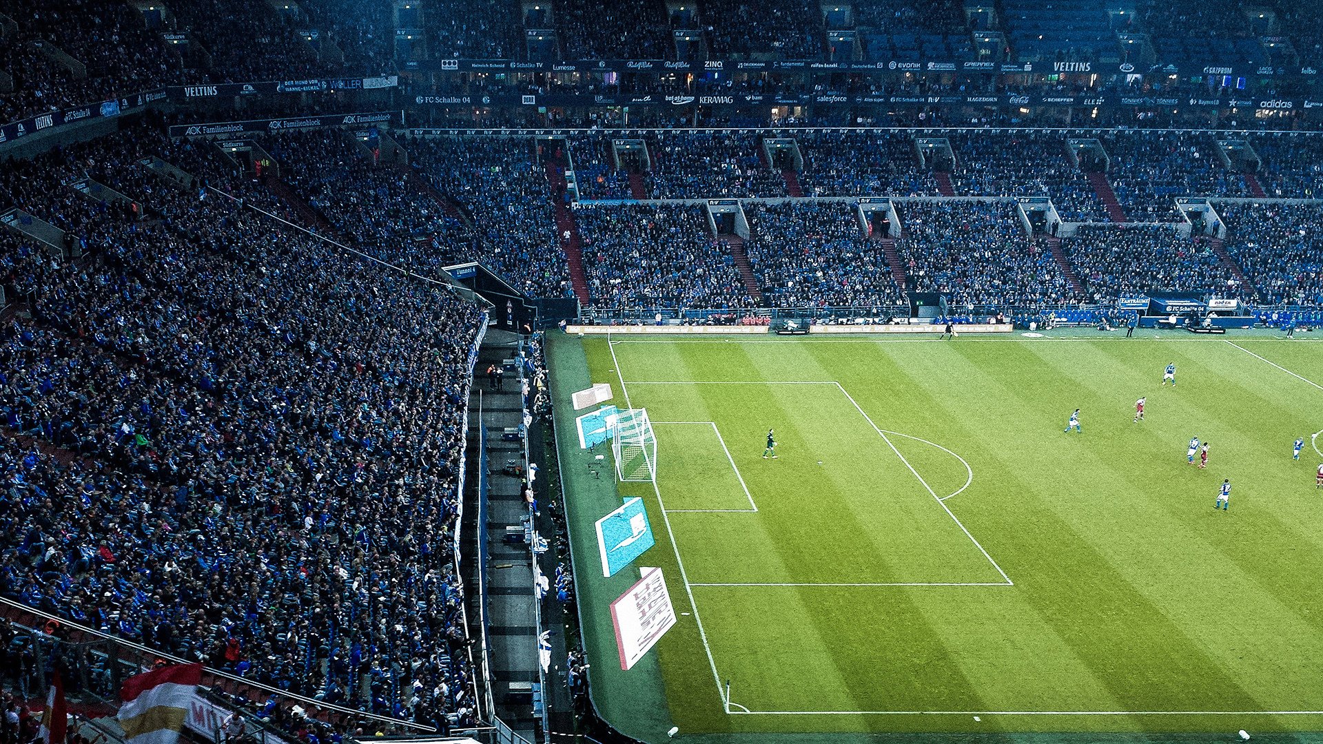 红黑军团的巴黎烙印,当范戴克在圣西罗的雨夜挺身而出