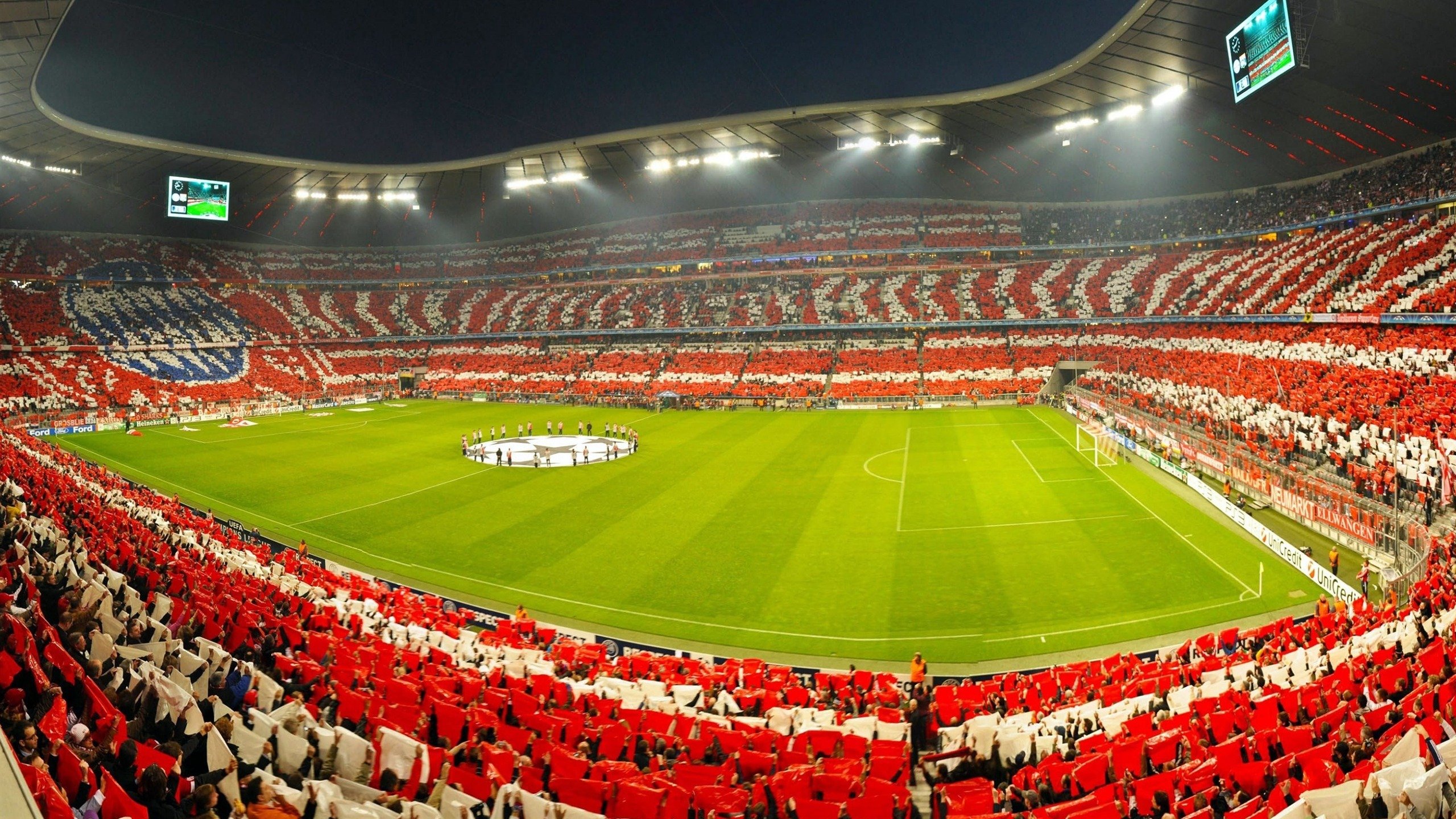 哥伦比亚翻盘中国，拉什福德点燃赛场，体育精神跨越国界的永恒瞬间